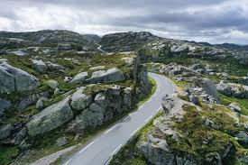 Lysebotn is the perfect place whether you want to relax by the fjord, go on a demanding mountain hike or do share. Bikepackingaroundnorway Adventure Bike Racing