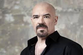 Författarparet Grimwalker släpper parallellserien Killing Åre