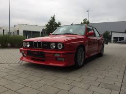 The production of that one was dictated by fisa's group a homologation requirements that despite all of the visual similarities with the stock e30, the m3 shared just a solitary panel with the series production models, everything other. Bmw E30 M3 E30 De Forum
