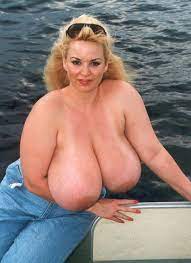 Chessie Moore, Big & Busty Milf | MOTHERLESS.COM ™