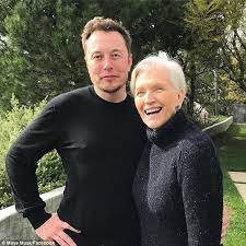 Cuộc đời của Maye Musk: Người mẹ "siêu anh hùng" cực kỳ sành điệu đứng đằng  sau sự thành công của tỷ phú thiên tài Elon Musk