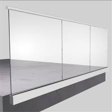 What kind of glass railing does crl use? China Balcony U Channel Base Frameless Glass Balustrade Aluminum U Channel Glass Railing China U Channel Glass Balustrade U Channel Railing