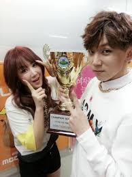 Soyu And Junggigo Win The Trophy On Show Champion Champion Sistar Sistar Soyu
