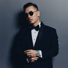 AK-69（エーケーシックスティナイン）｜挑む男の肖像｜CVSTOS（クストス）