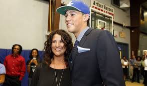 His parents met while his father was playing basketball for the continental basketball association's grand rapids hoops in. What We Know About Devin Booker S Parents Thenetline