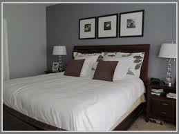 Warna cat kamar tidur abu abu muda. Terapkan Warna Abu Abu Untuk Kamar Tidur Yang Modern Edupaint