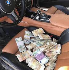 Hozirda rasmiy kursning bo'yicha dollarning so'mga nisbatan qiymatini yuqorida. Yannick Dolars Home Facebook