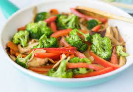 How To Make Easy Thai Vegetable Stir Fry With Garlic Ginger And Lime Recipe Vegetable Stir Fry Recipe Ginger Recipes Veg Stir Fry