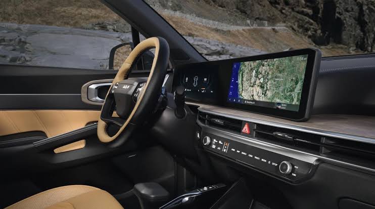 Kia Sorento :- मात्र ₹27.99 लाख में Fortuner को टक्कर देने के लिए Kia ने लॉन्च की Sorento, जानिए फीचर्स !