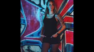 Sperma-Tributforderung, Zuckungs-Mädchen Loonakia