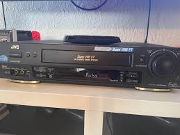 Vhs Tape Repair How-To Guide From The Experts | Everpresent