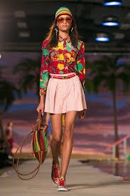 Learn how to pronounce tommy hilfiger in english, czech, spanish with native pronunciation. Island Living At Tommy Hilfiger Nytimes Com