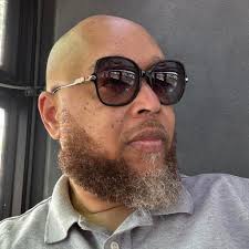 AL GREEN.. BOBBY BLUE BLAND.. EDDIE KENDRICKS.. THE WOO~WOO MAN JEFFEREY  OSBORNE.. KEEP HIS UNIQUE VOICE BLACK ARTISTS!!!!!