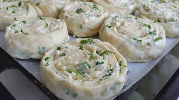 Rolled Curd Cheese Börek