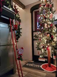 12 dazzling white christmas tree decor ideas. 21 Pretty Christmas Camper Decor Ideas For All Sizes Of Campers The Crazy Outdoor Mama