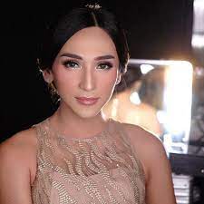 Aku bukan orang yang percaya (tuhan) sebelumnya karena experience gue , pengalaman gue, pergumulan hidup gue ditambah lagi dengan apa yang. Dena Rachman Pindah Agama Nangis Saat Terpuruk Dan Diingatkan Masih Ada Harapan Showbiz Liputan6 Com