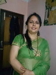 Последние твиты от indian aunty (@indianaunty). Pin On Uae