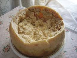 Naja, in dem einen schraubglas können sie nicht drin gewesen sein, weil ich das zeugs ja selbst da reingefüllt hab. Casu Marzu Wikipedia