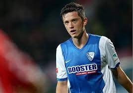 Find the latest michael gregoritsch news, stats, transfer rumours, photos, titles, clubs, goals scored this season and more. Signiertes Vfl Bochum Heimtrikot Von Michael Gregoritsch