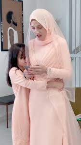 Dr Abigail Harriet Goodman & Daughter Eve Sumaiyah Malay Wedding