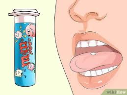 ابتلاع حبة دواء Wikihow