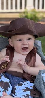 i boiled for 8 hr ,bone marrow 🦴 🍖 for my baby He likes it alot 😍nd i  gave him a piece of bones 😋