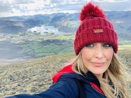 Lauren Dryden's Instagram, Twitter & Facebook