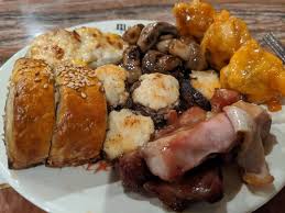 Tried multiple sushi, none i would want to buy as a roll. Hibachi Grill Supreme Buffet Restaurant 1801 22nd St West Des Moines Ia 50266 Usa