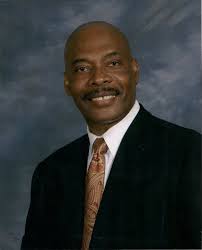 Errol Earle's Instagram, Twitter & Facebook