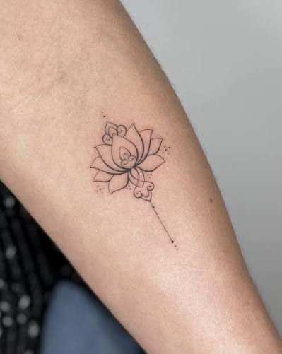 Beautiful and delicate Lotus flower tattoo for @danielaaaabb , to symbolise confidence, excitement and self love. Thank you Daniela for your trust! ❤️ Tattoo done @ohsofinetattoo . . . To book your