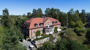 Découvrez 123 photos et vidéos de monuments, hôtels et attractions prises par des membres tripadvisor à djursholm. 12 Room Luxury Detached House For Sale In Djursholm Stockholm 59447345 Luxuryestate Com Djursholm House Detached House