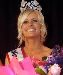 Kendell Baker's Instagram, Twitter & Facebook