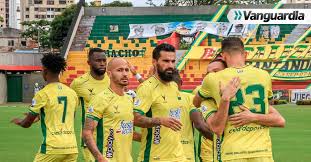 Club atlético bucaramanga s.a., better known as atlético bucaramanga, is a professional colombian football team based in bucaramanga. Atletico Bucaramanga Returns To The Courts Archysport