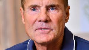 Dieter bohlen is a famous music producer. Khqliz7ycipu4m