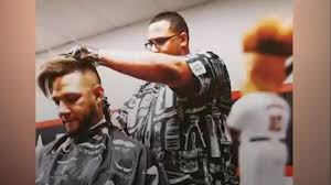 The classic astros star is fairly easy to shave onto a head compared with the logos of some other teams sanchez couldn't keep from moving his head, especially when asked about his favorite. La Pina Where Did Yuli Gurriel Get That Hair Khou Com