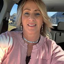 HAPPY BIRTHDAY to our incredible Jas!!! @jaspreet___jass You are the glue,  the positivity and the heart + soul of Hussy's ❤️ We definitely couldn't do  it without you! Thank you for always