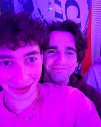 Strictly business 🕴️