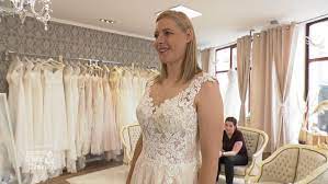 We did not find results for: Zwischen Tull Und Tranen Kleider Feindin Sucht Brautkleid