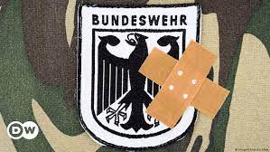 Amsal 22:15 berkata bahwa, kebodohan melekat (berlabuh, njb; Ctj8cbyjohopym