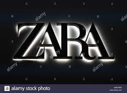 The zara logo is one of the inditex logos and is an example of the retail industry logo from spain. Zara Logo Stockfotos Und Bilder Kaufen Alamy