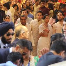 Perfectionist, aamir khan shows up to the wedding with his. The Entire Celebrity Guest List And Pictures From The Big Fat Wedding Of Isha Ambani And Anand Piramal Real Wedding Stories Wedding Blog