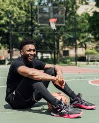 One pair of size 19 shoes. Donovan Mitchell And Adidas Are Dropping A Venom Colorway For His Signature Shoe Spidadmitchell Thescore Scoopnest
