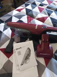 Pet hair pick up, cyclonic action, light weight, rechargable. Shark Ultracyclone Pet Pro Cordless Handheld Vacuum Ch950 Walmart Com Walmart Com