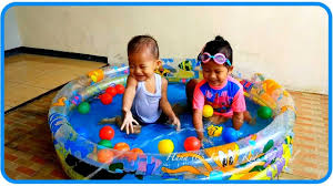 Mandi Bola Di Kolam Balon Kids Ball Pit Show Mini Merry Youtube
