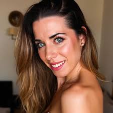 ANA LAURA Maker Studio