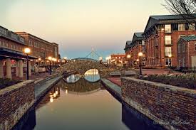 The Canal In Downtown Frederick Places To Go Photography Courses Beautiful Sights