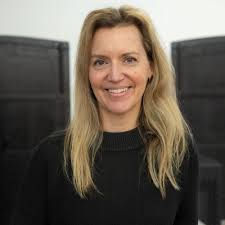 sportsmarketing #sportsbiz #challengerbrands