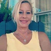 Pamela Huss's Instagram, Twitter & Facebook