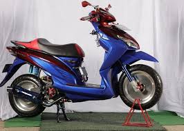 Honda Vario 110 Esp Begitu Kena Modifikasi Jadinya Keren Begini Gridoto Com Kontes motor matic full modif babylook via www.youtube.com. honda vario 110 esp begitu kena