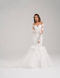 For more than 70 years, thousands of brides have traveled to kleinfeld bridal in new york city to find their wedding day looks. Meet The Designer Wedding Gowns By Jean Ralph Thurin Munaluchi Bride